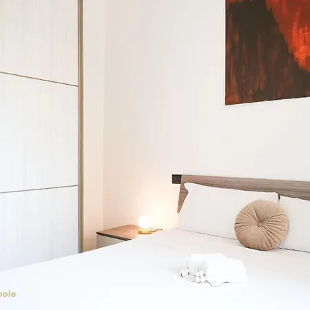 Re Umberto Apartment *